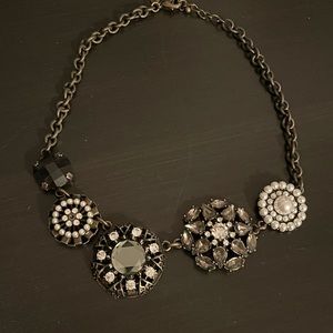 Lia Sophia necklace in very good quality “nostalgia”